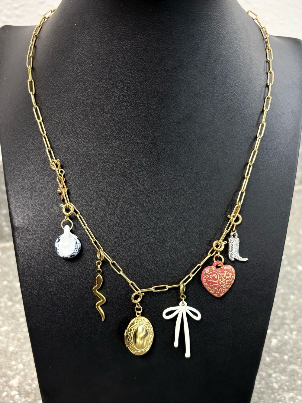 Plunder Gold Tone Locket Charm Necklace 20” Paperclip Chain “Crimsen”